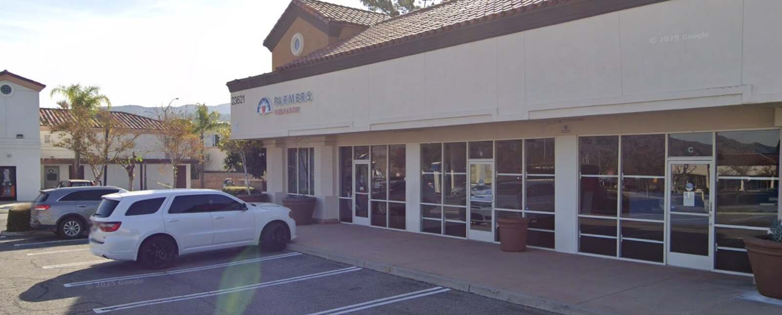 Front entrance of the Yorba Linda Farmers Insurance office at 23621 La Palma Avenue
